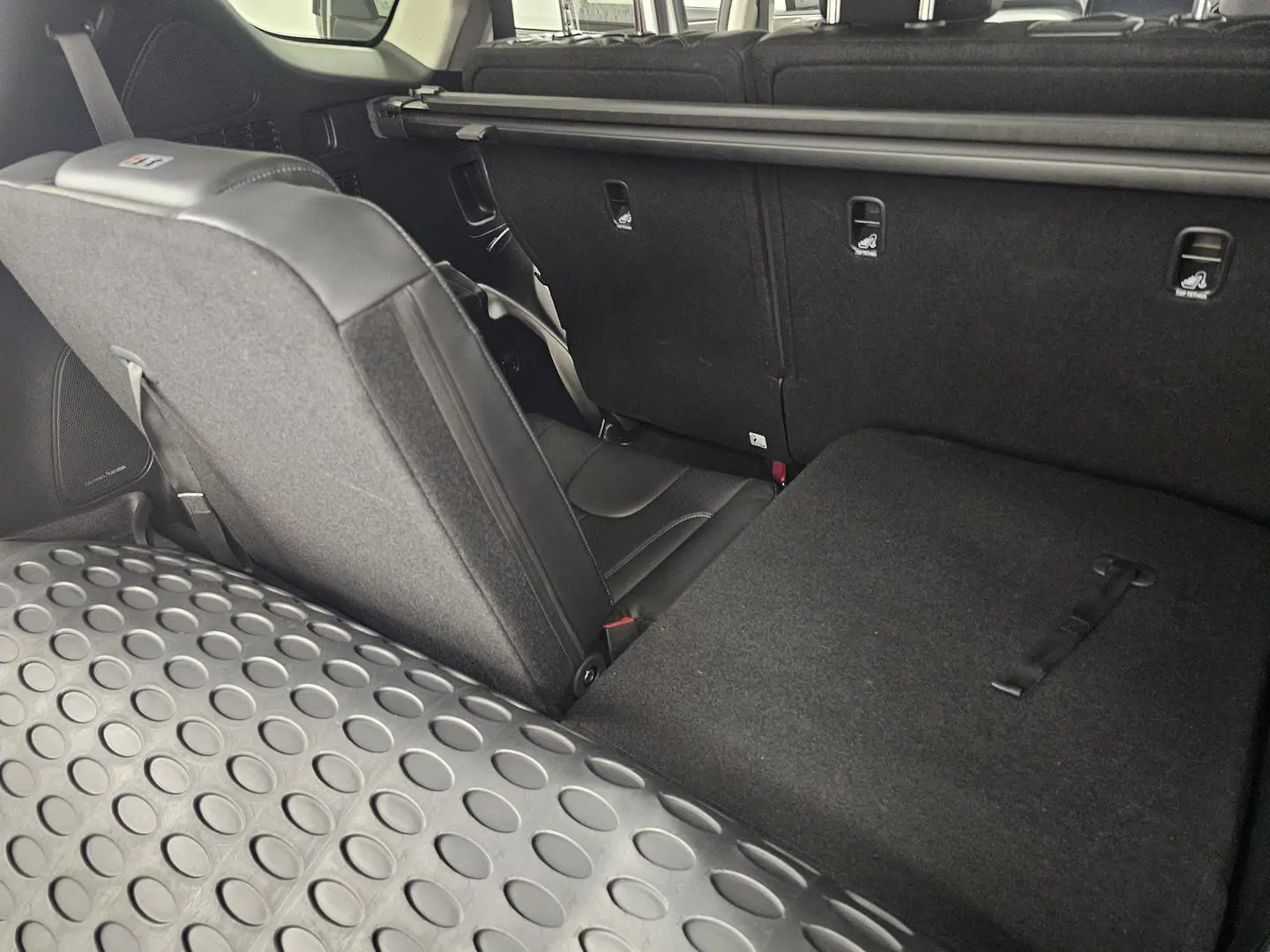 2022 Hyundai Santa Fe Gallery Image 20