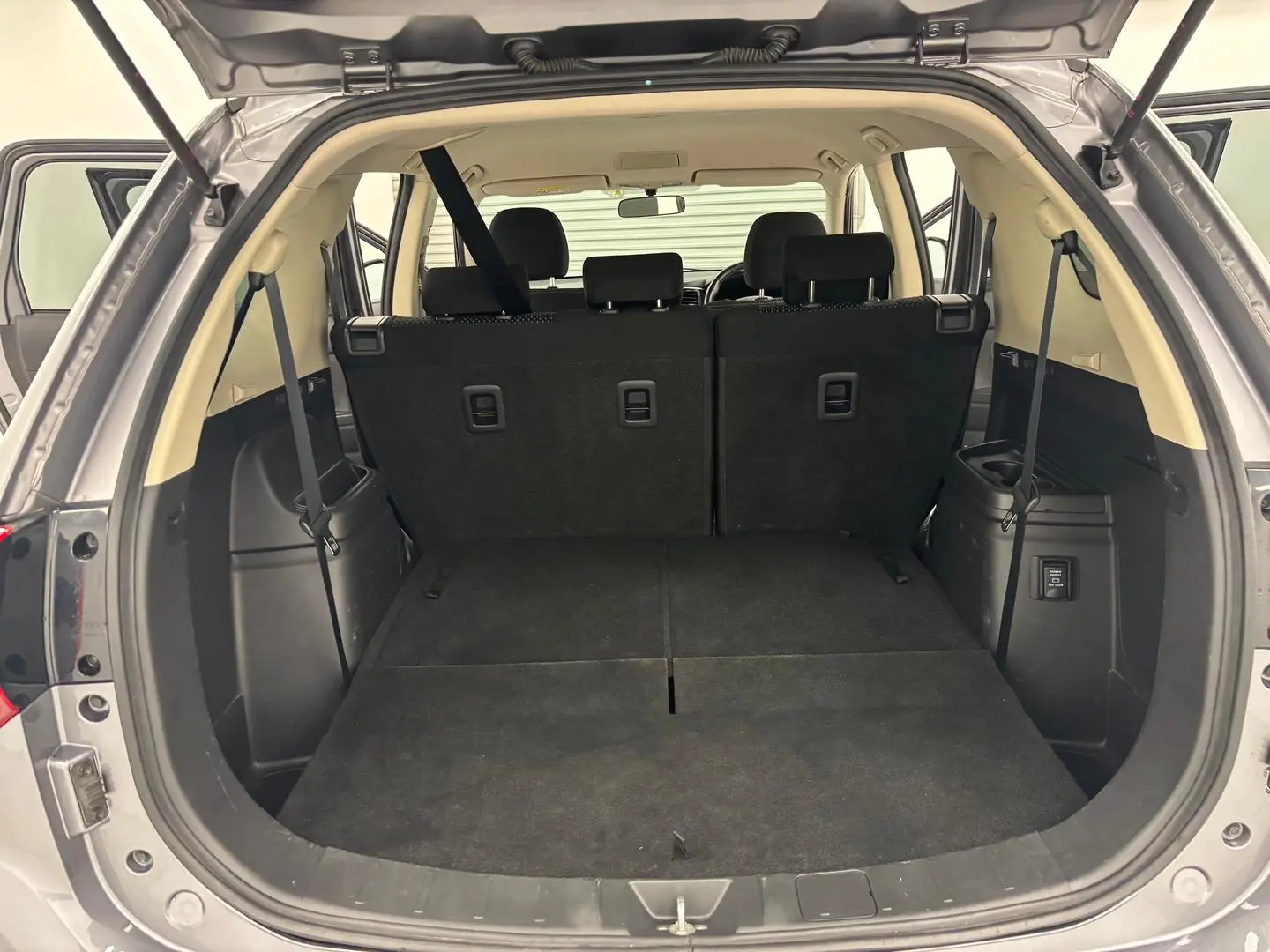 2017 Mitsubishi Outlander Gallery Image 20