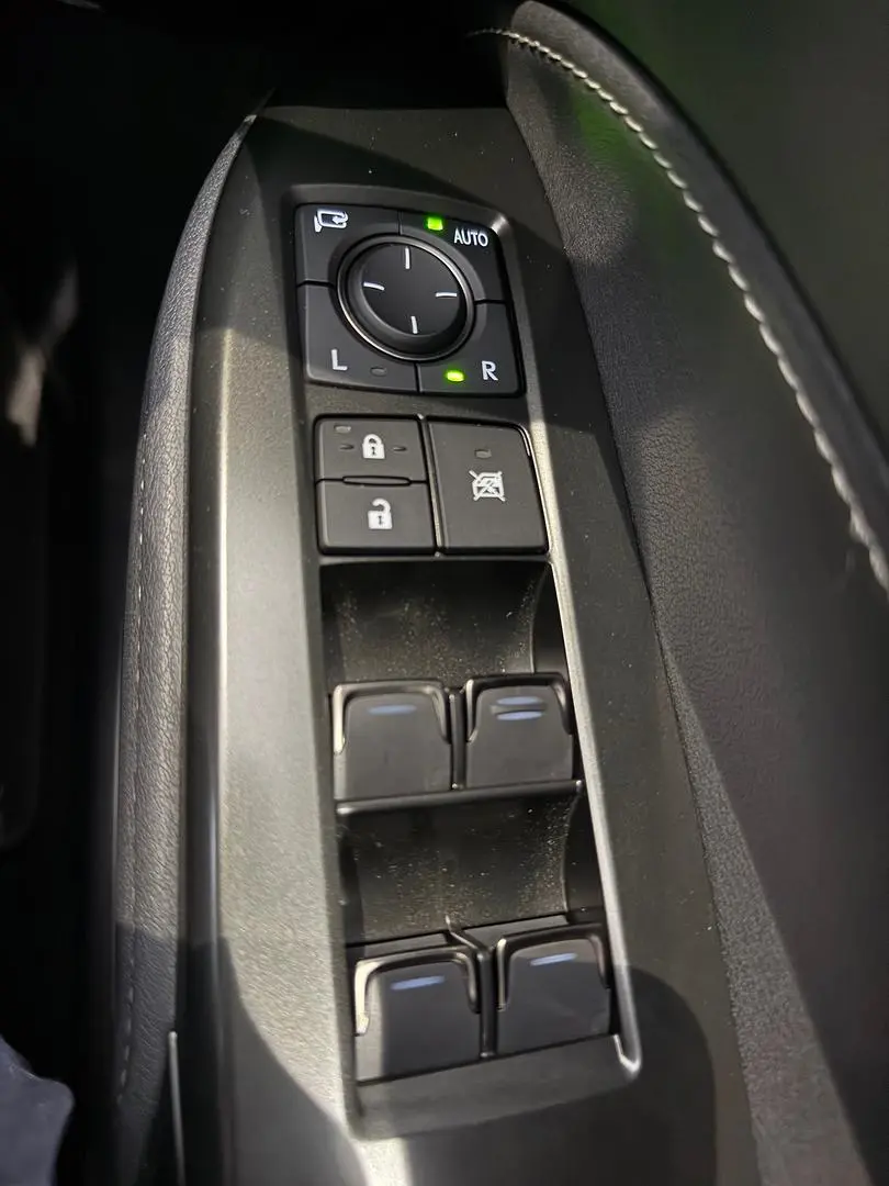 2025 Lexus NX Gallery Image 29