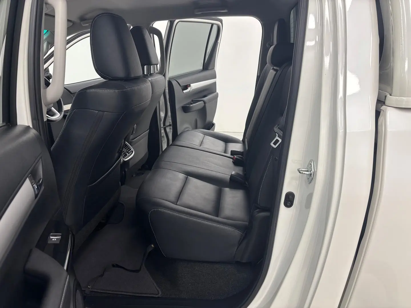 2021 Toyota Hilux Gallery Image 19
