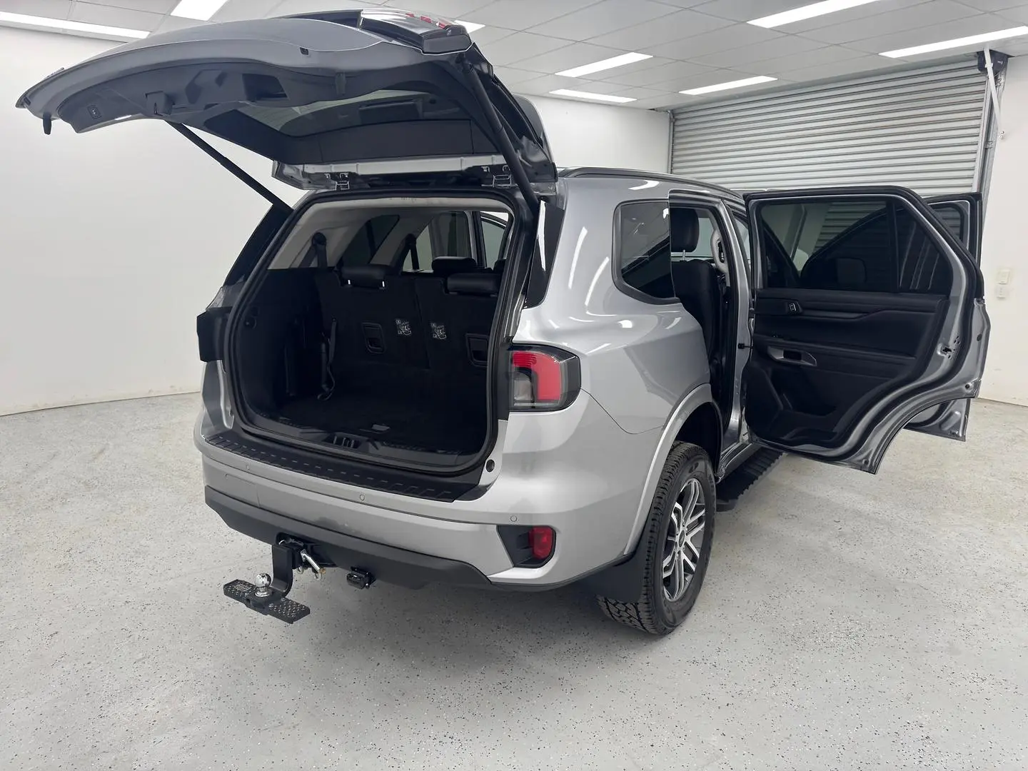 2023 Ford Everest Gallery Image 9
