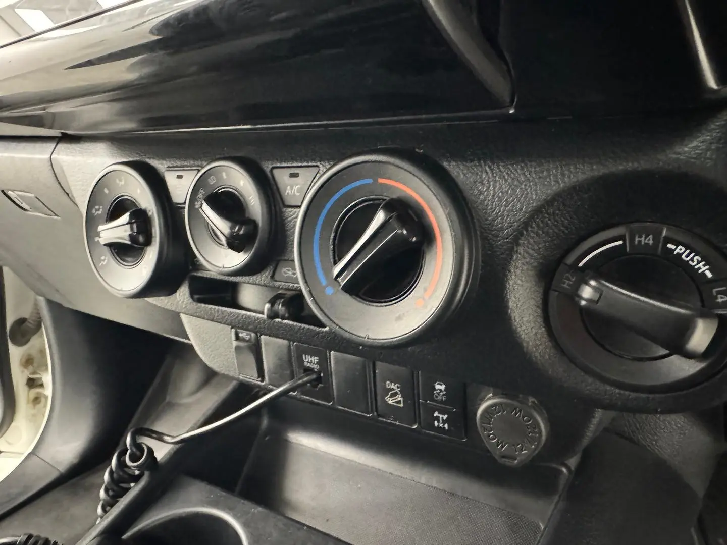 2021 Toyota Hilux Gallery Image 20