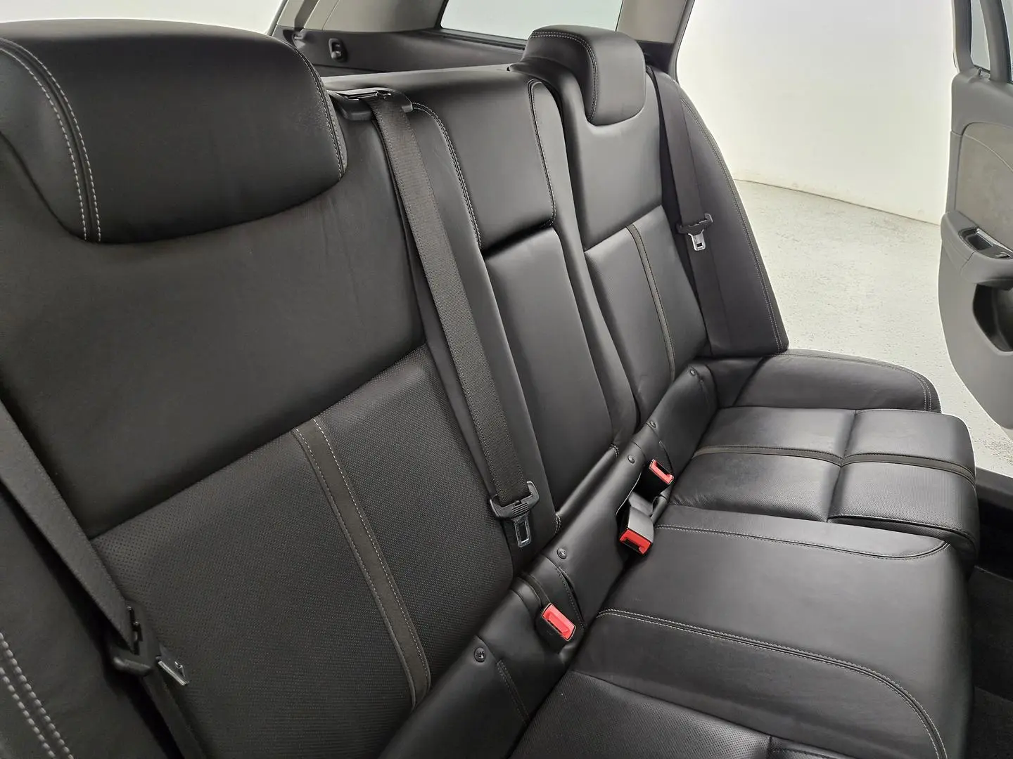 2017 Holden Commodore Gallery Image 23