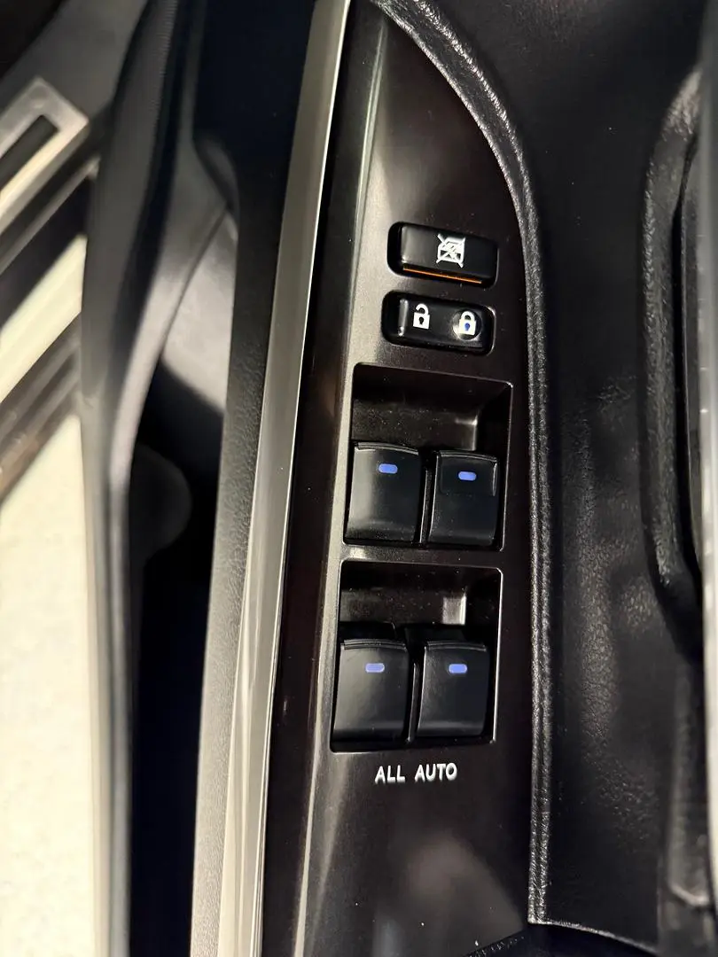 2019 Toyota Landcruiser Gallery Image 31