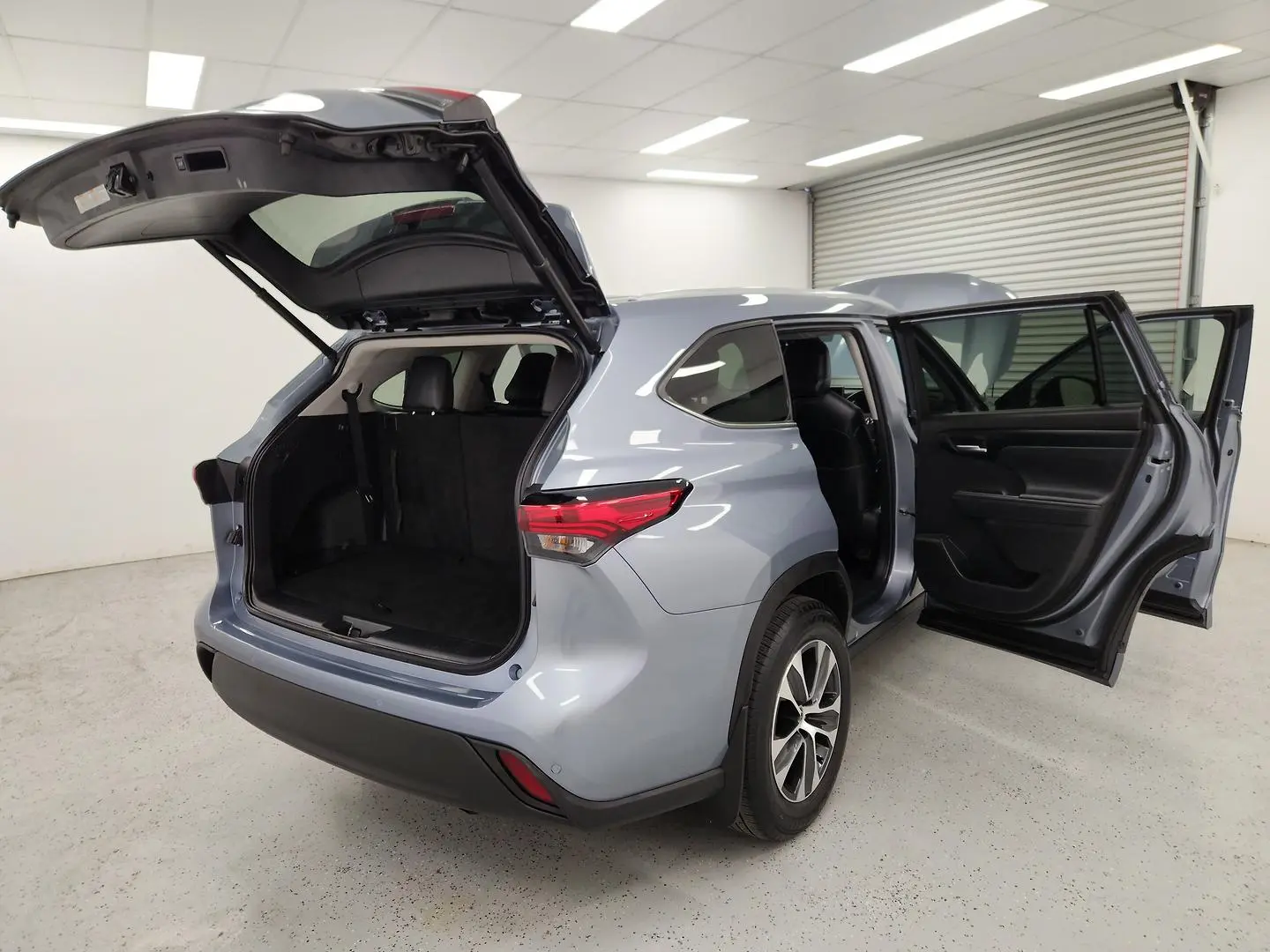 2023 Toyota Kluger Gallery Image 10