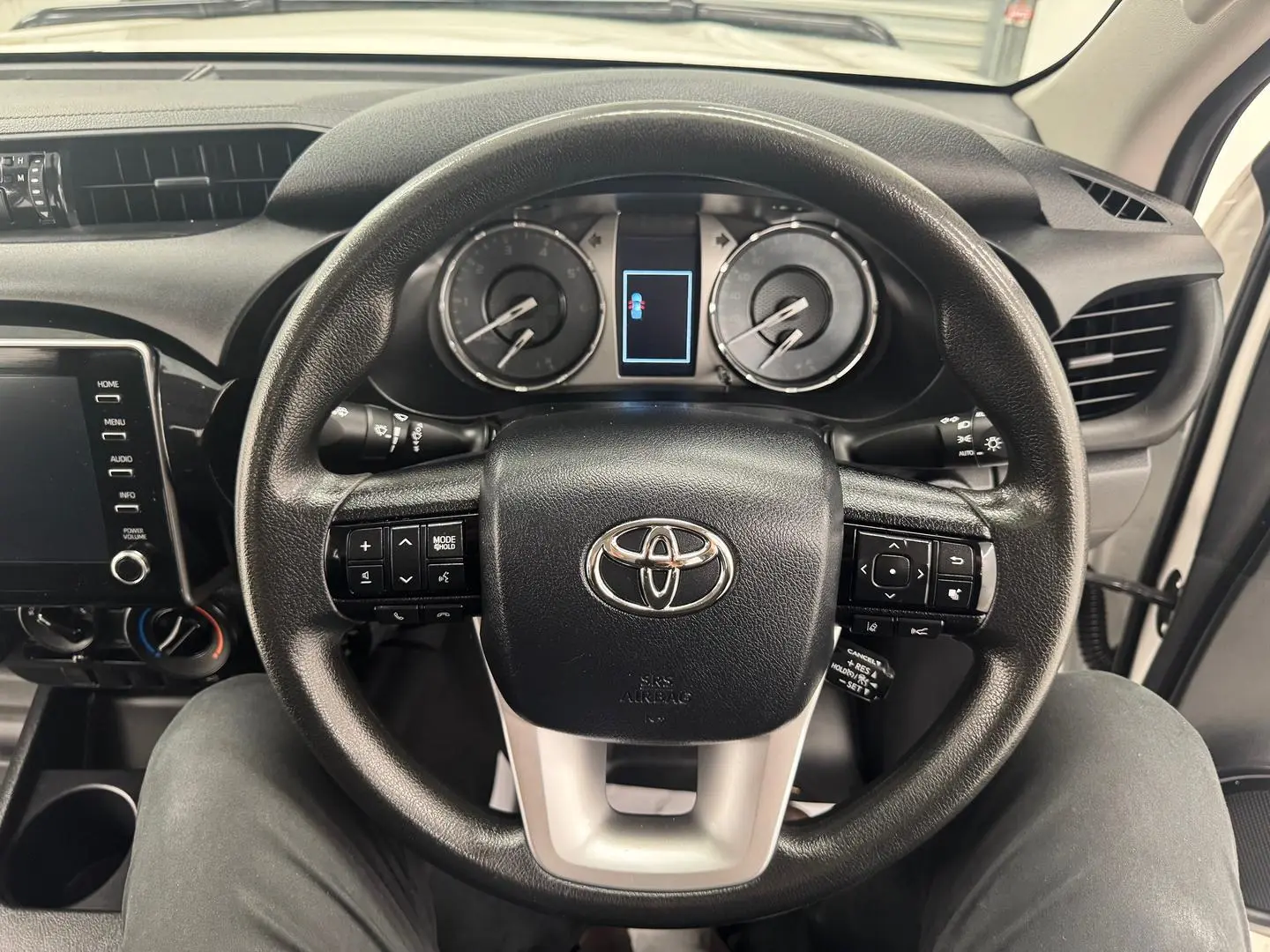 2023 Toyota Hilux Gallery Image 19