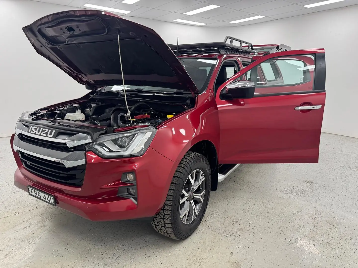 2022 Isuzu D-MAX Gallery Image 12