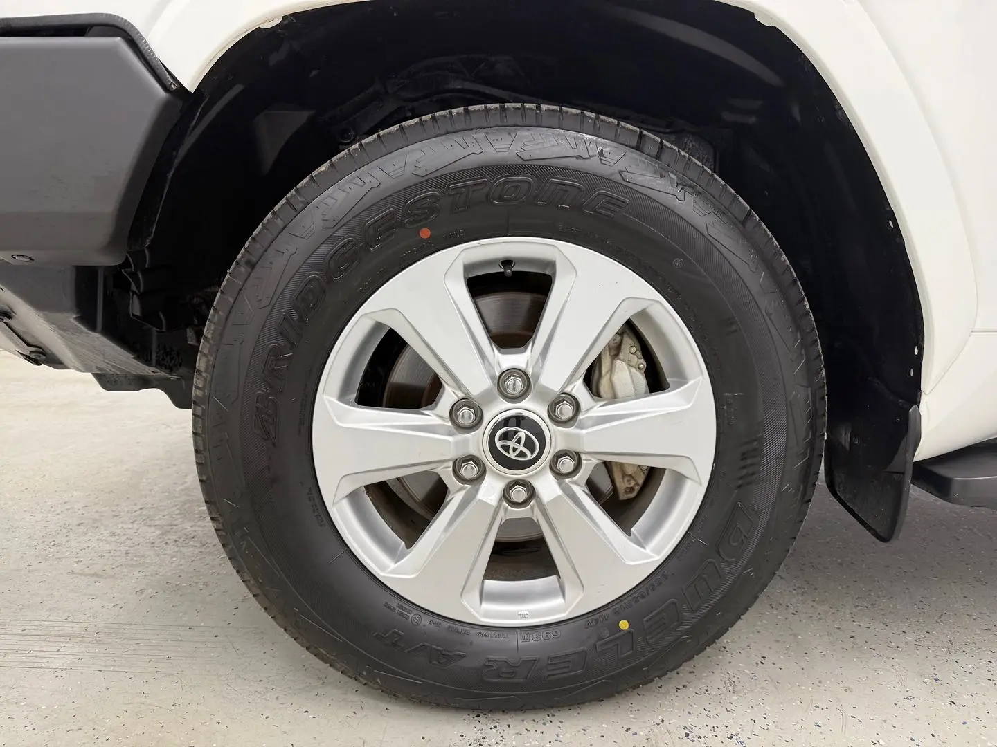 2024 Toyota Landcruiser Gallery Image 9