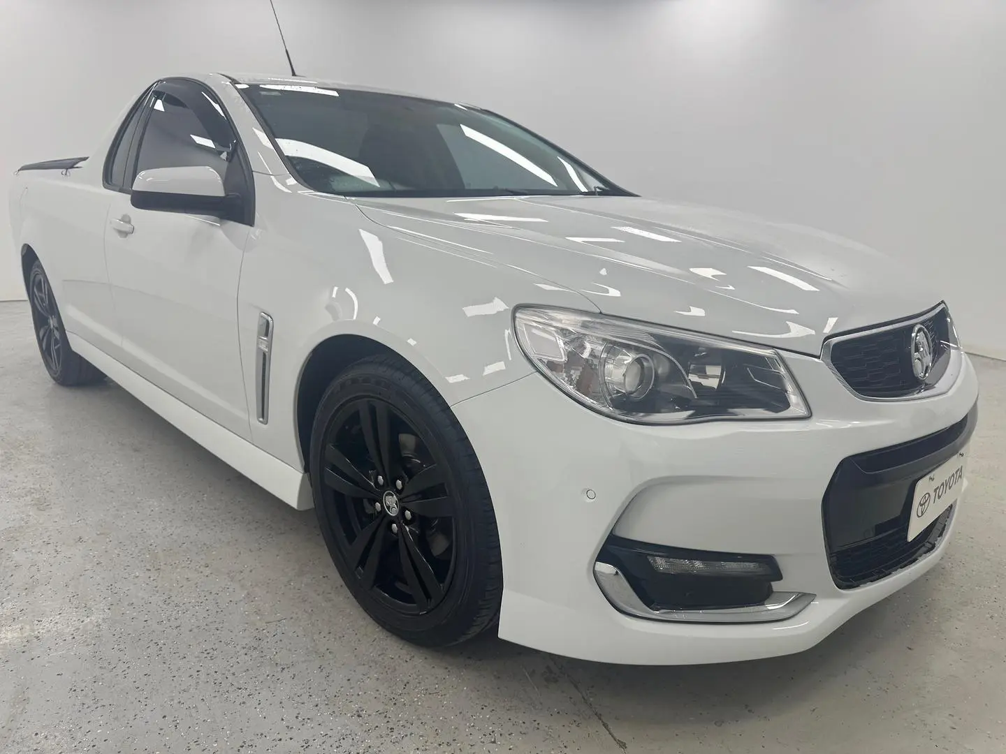 2016 Holden Ute Gallery Image 1