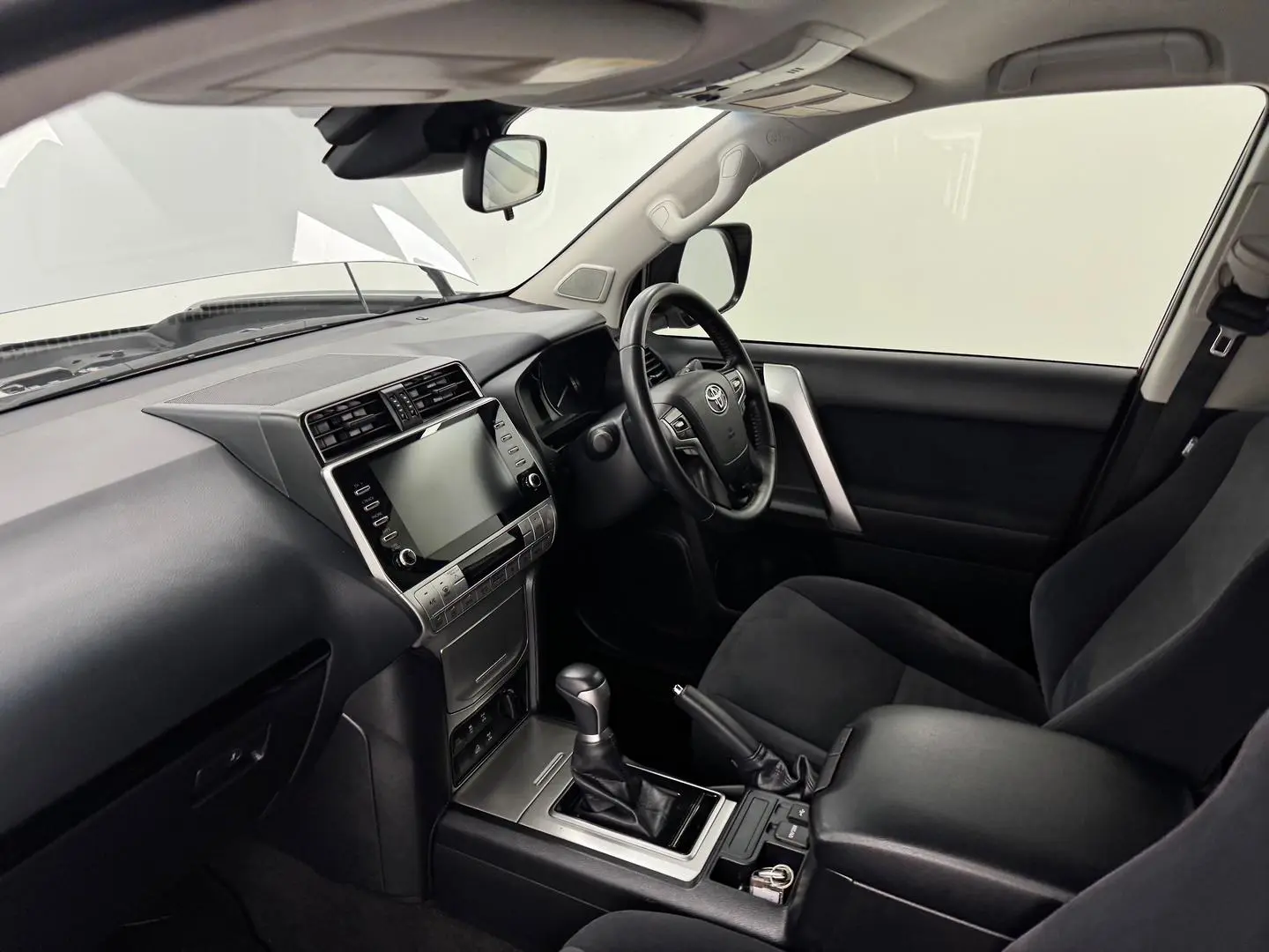 2021 Toyota Landcruiser Prado Gallery Image 26