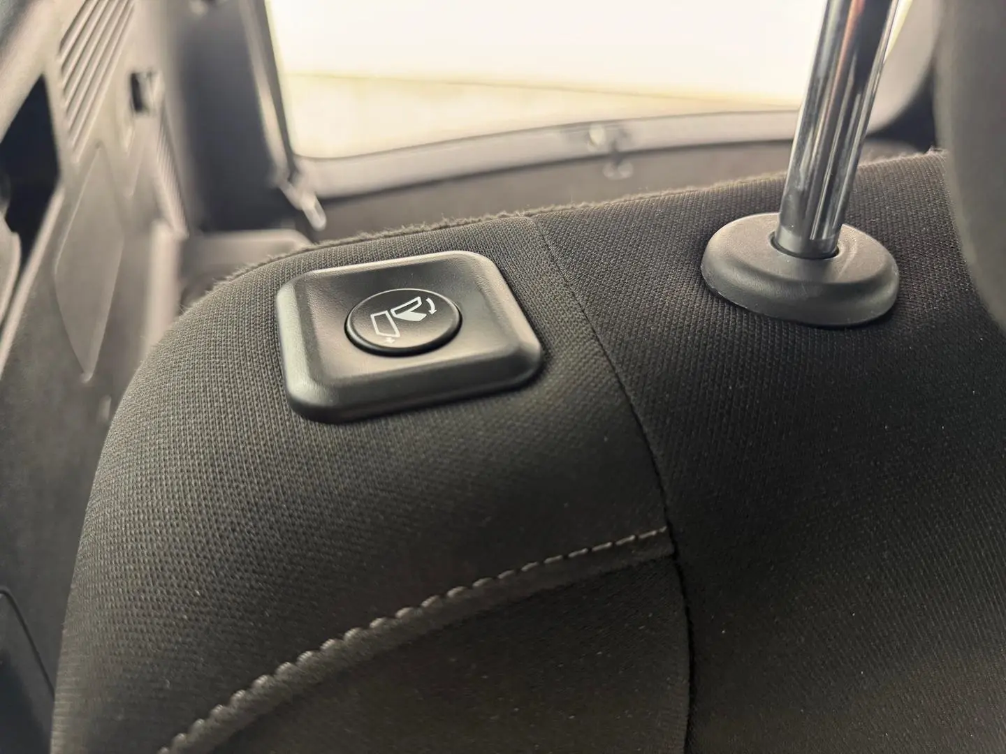 2022 Kia Sorento Gallery Image 32