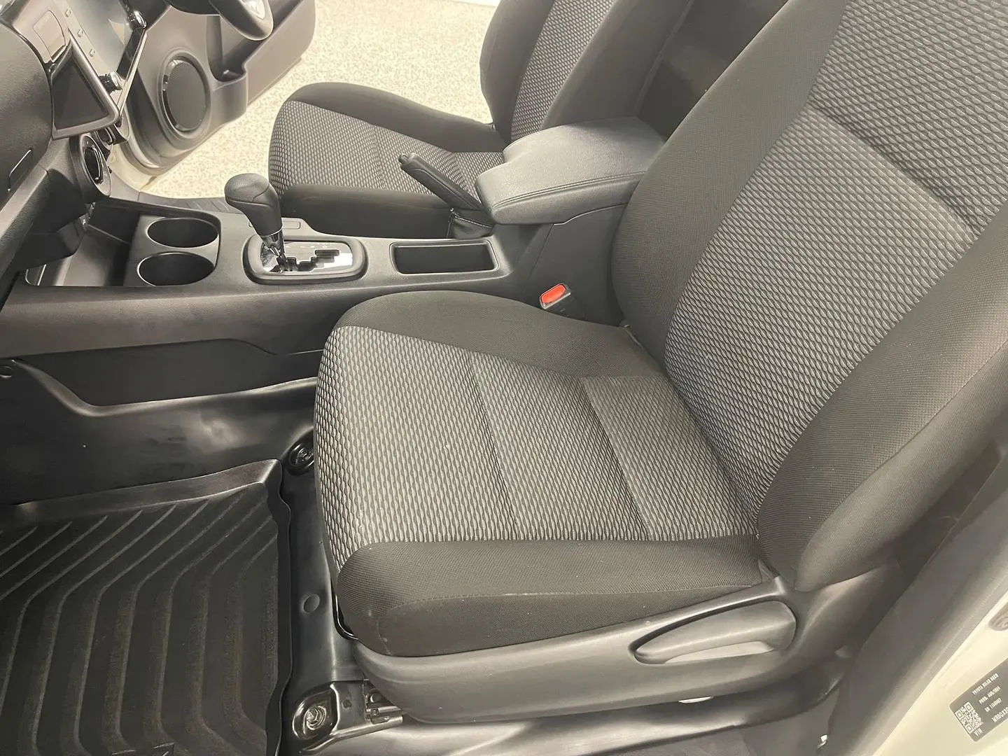 2024 Toyota Hilux Gallery Image 16