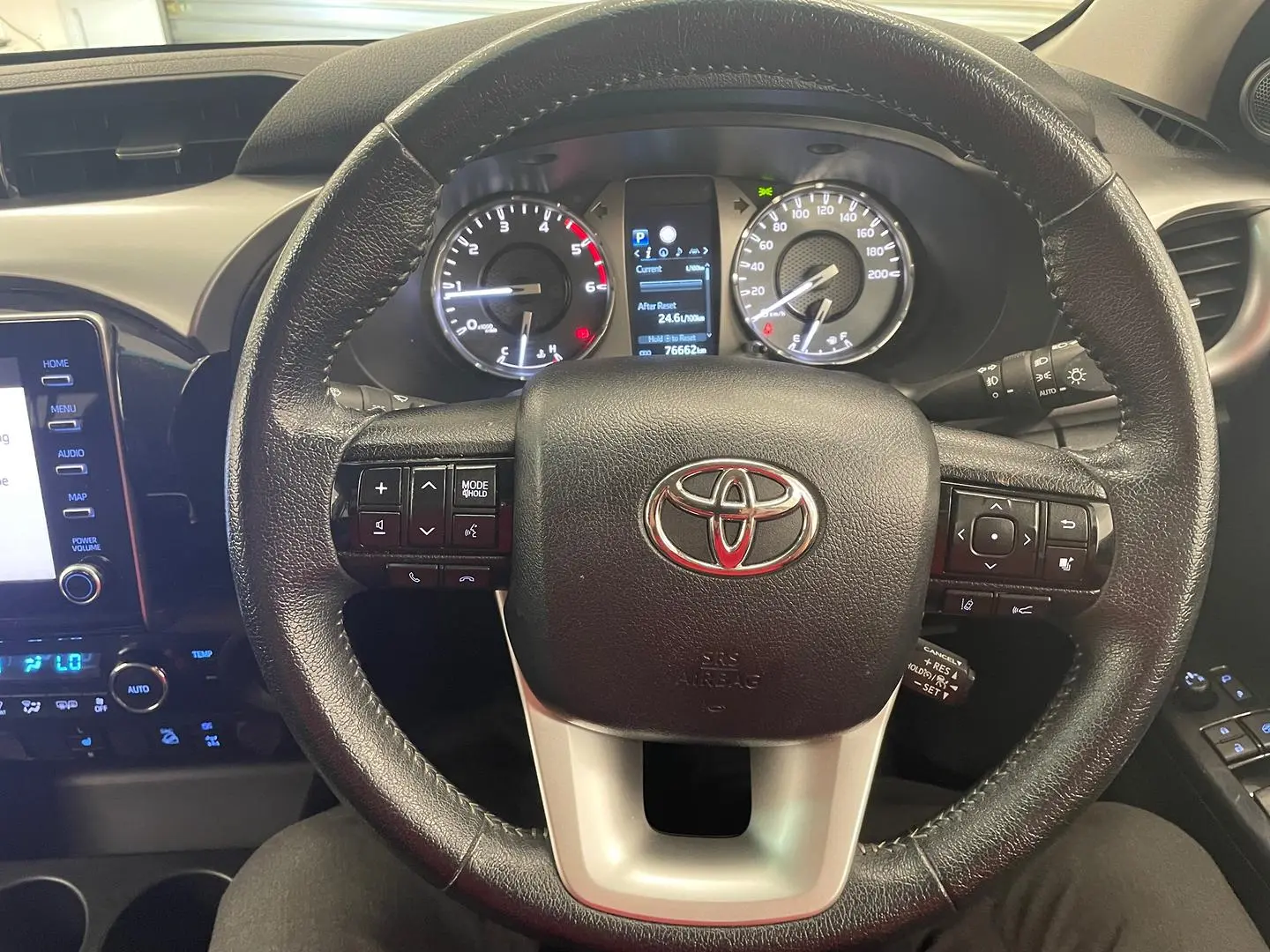 2021 Toyota Hilux Gallery Image 24