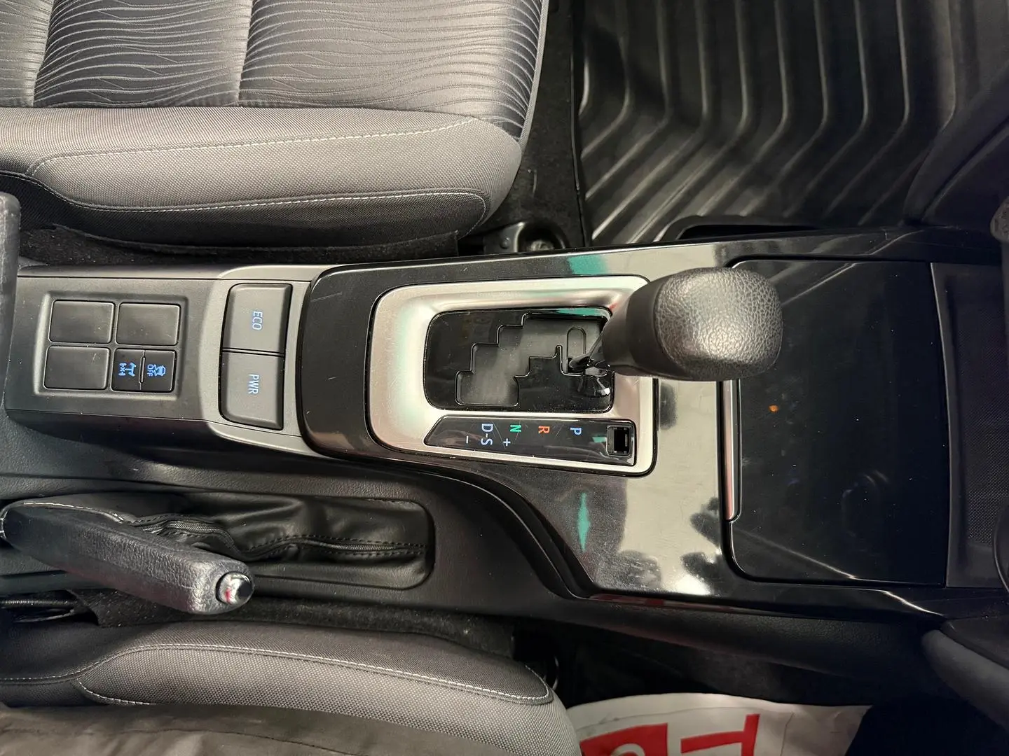 2024 Toyota Fortuner Gallery Image 36