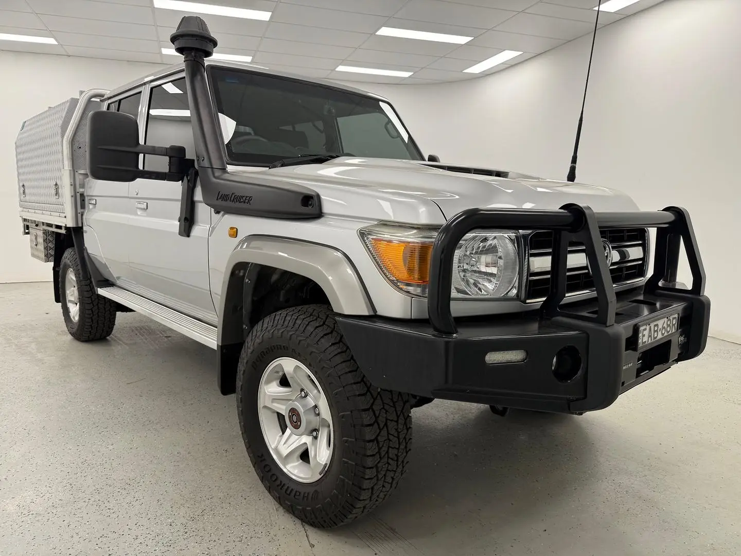 2018 Toyota Landcruiser Gallery Image 1