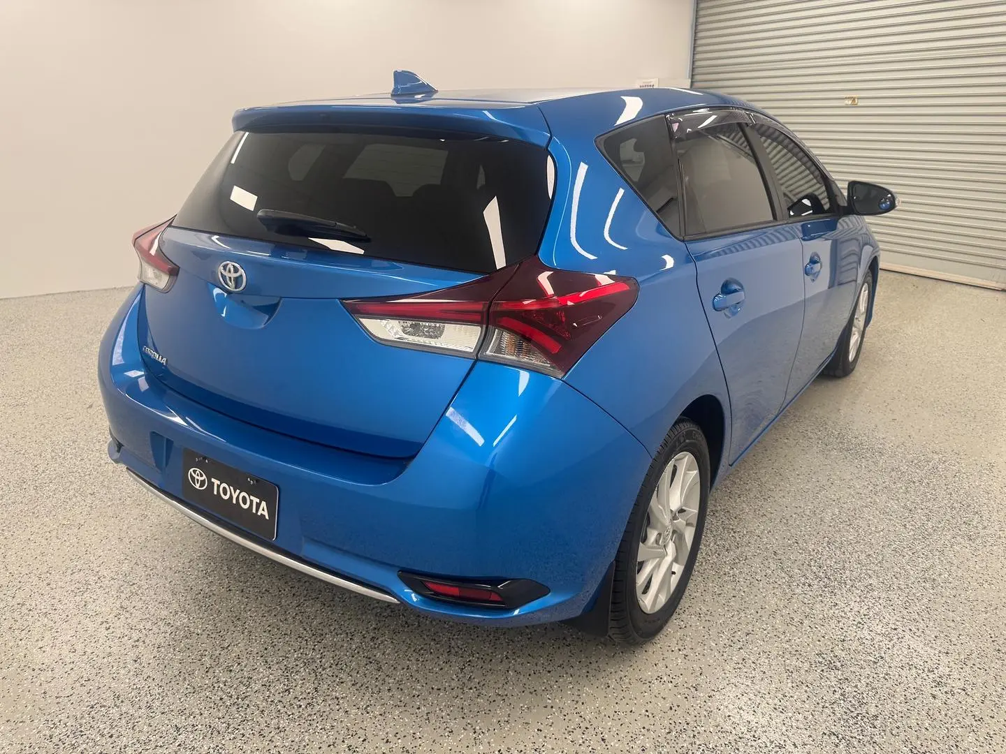 2017 Toyota Corolla Gallery Image 3