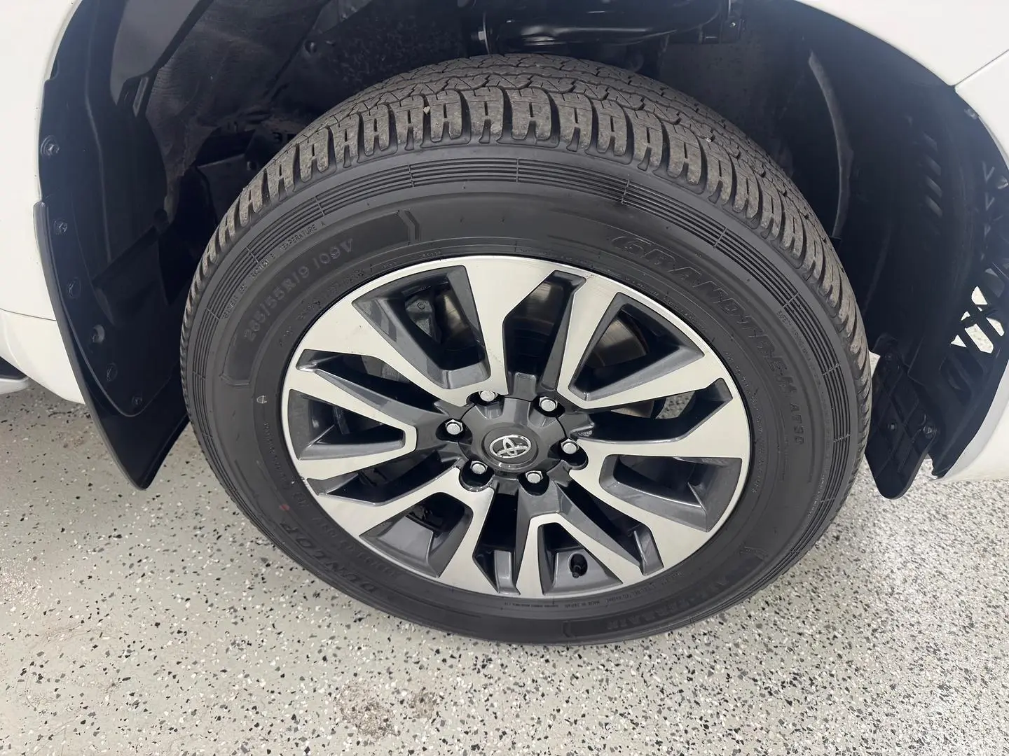 2024 Toyota Landcruiser Prado Gallery Image 14