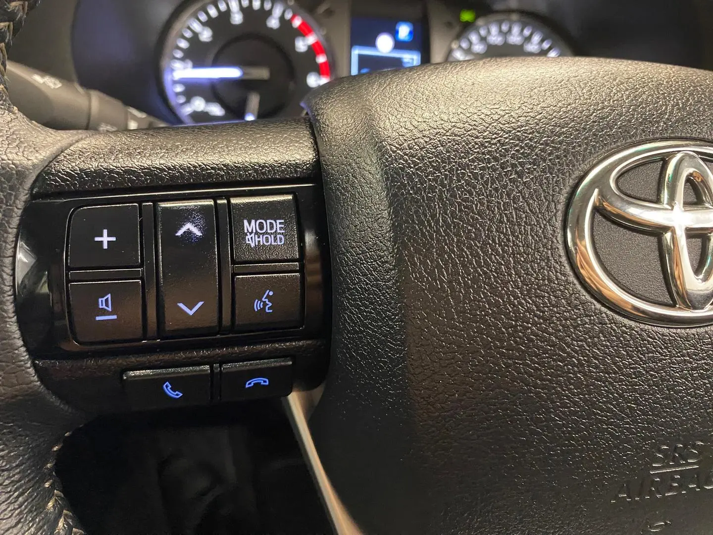 2022 Toyota Hilux Gallery Image 25