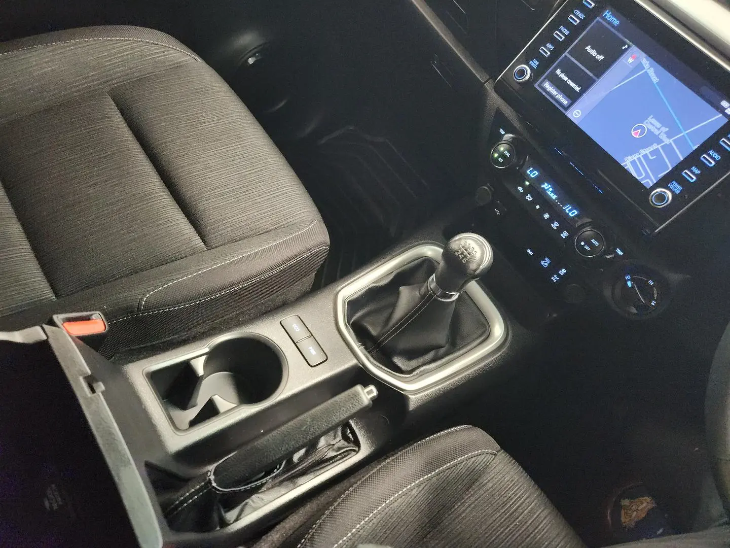 2023 Toyota Hilux Gallery Image 31