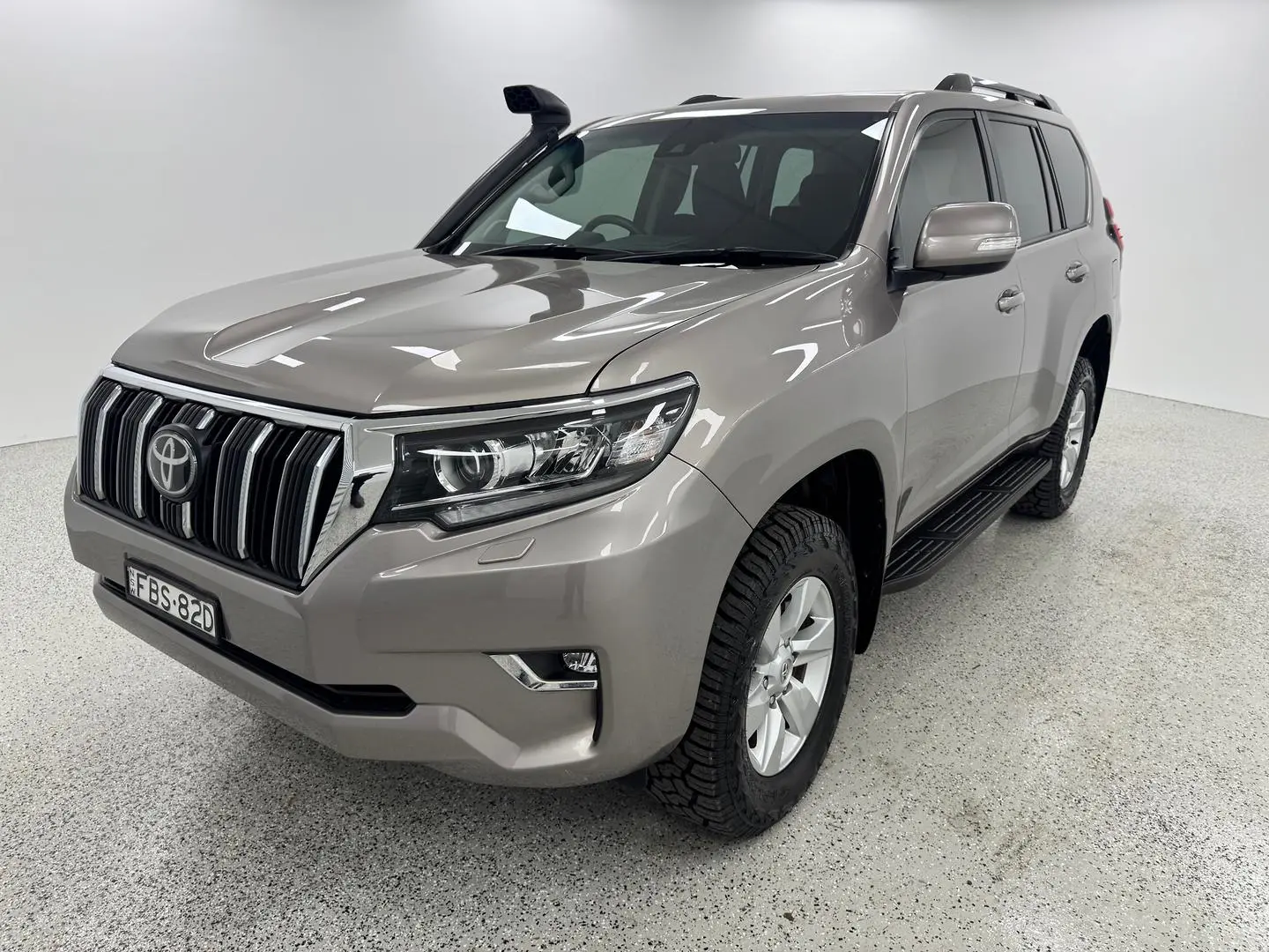 2023 Toyota Landcruiser Prado Gallery Image 6