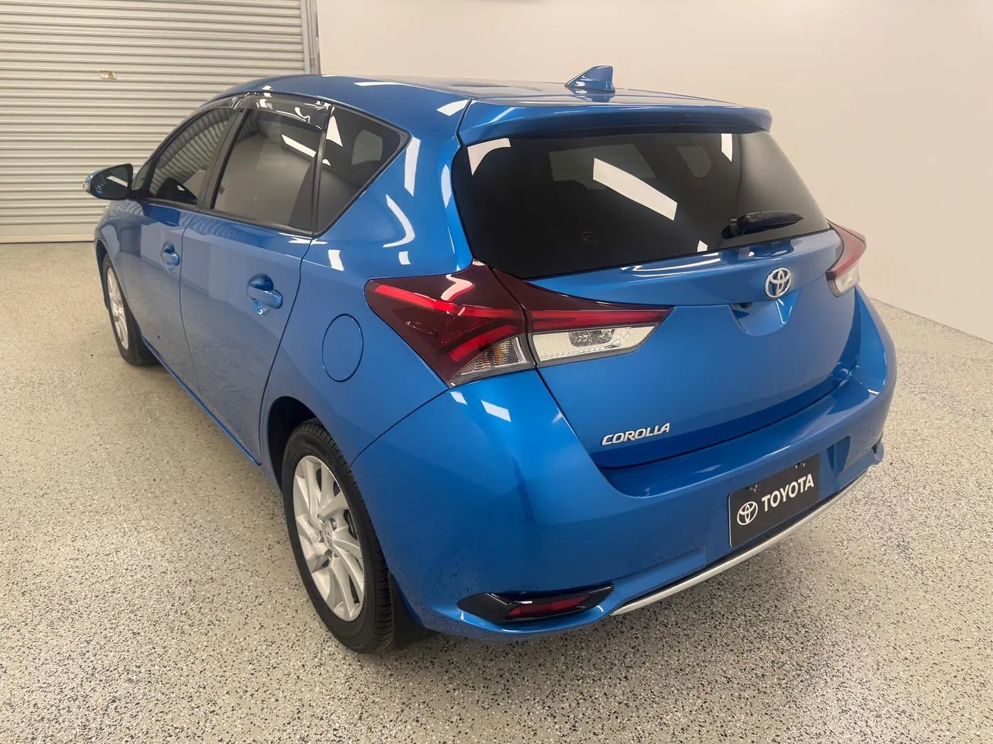 2017 Toyota Corolla Gallery Image 4