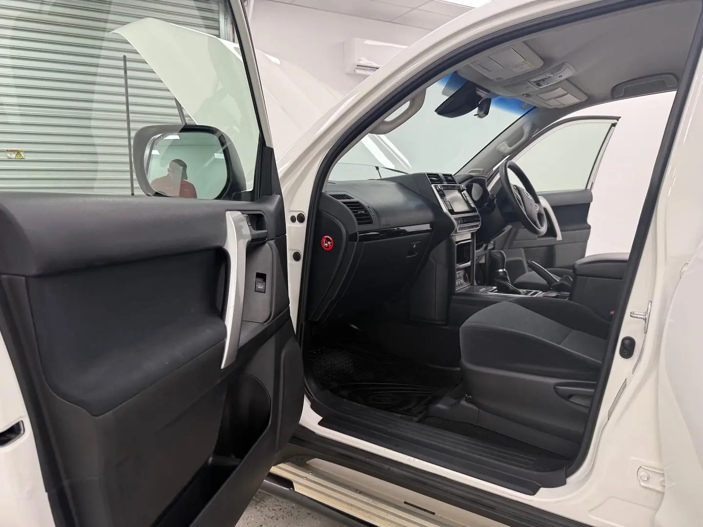 2020 Toyota Landcruiser Prado Gallery Image 10