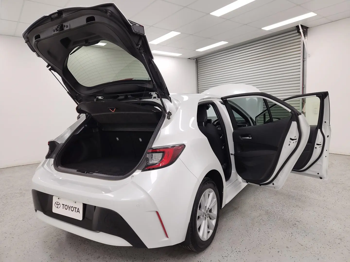2023 Toyota Corolla Gallery Image 10
