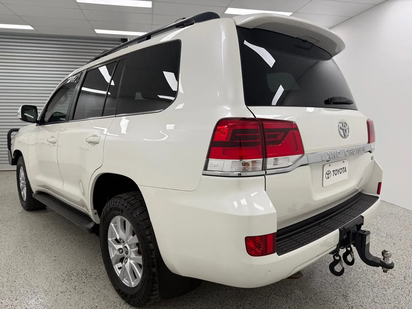 2019 Toyota Landcruiser Gallery Image 5