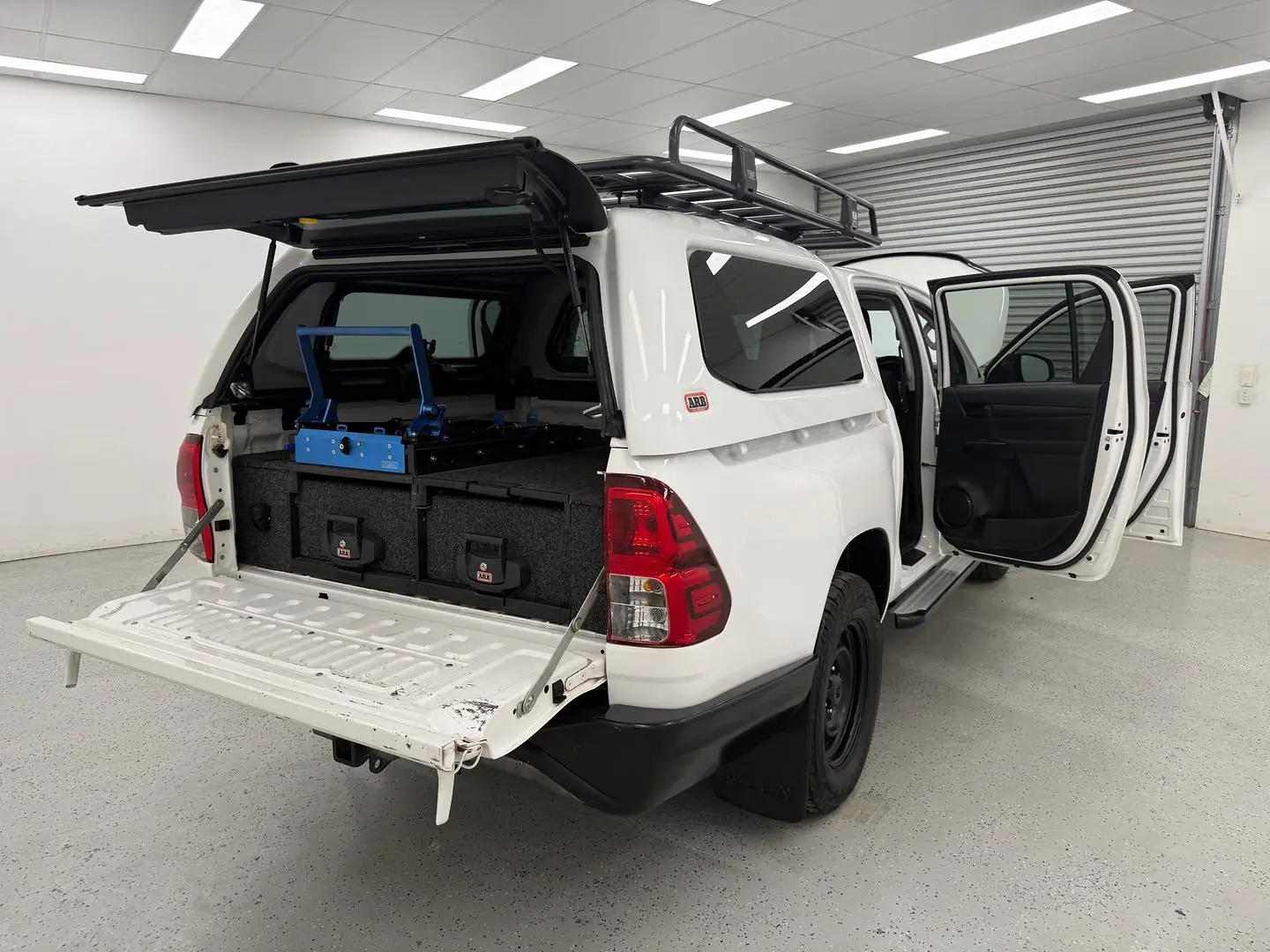 2022 Toyota Hilux Gallery Image 18