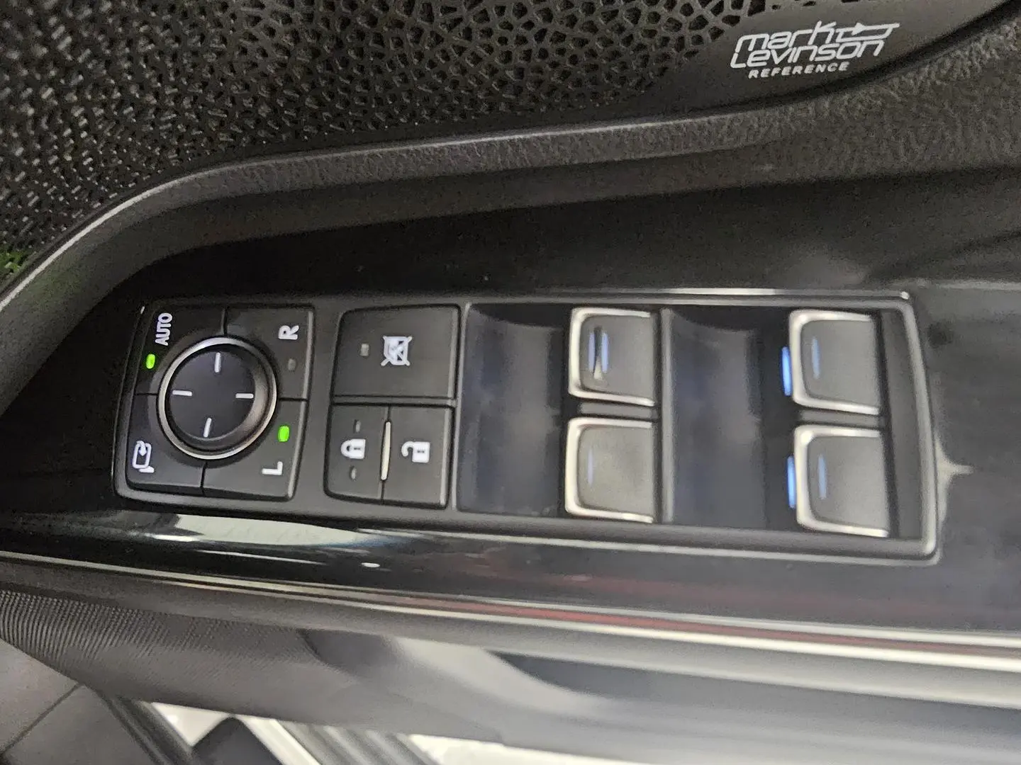 2023 Lexus LX Gallery Image 47