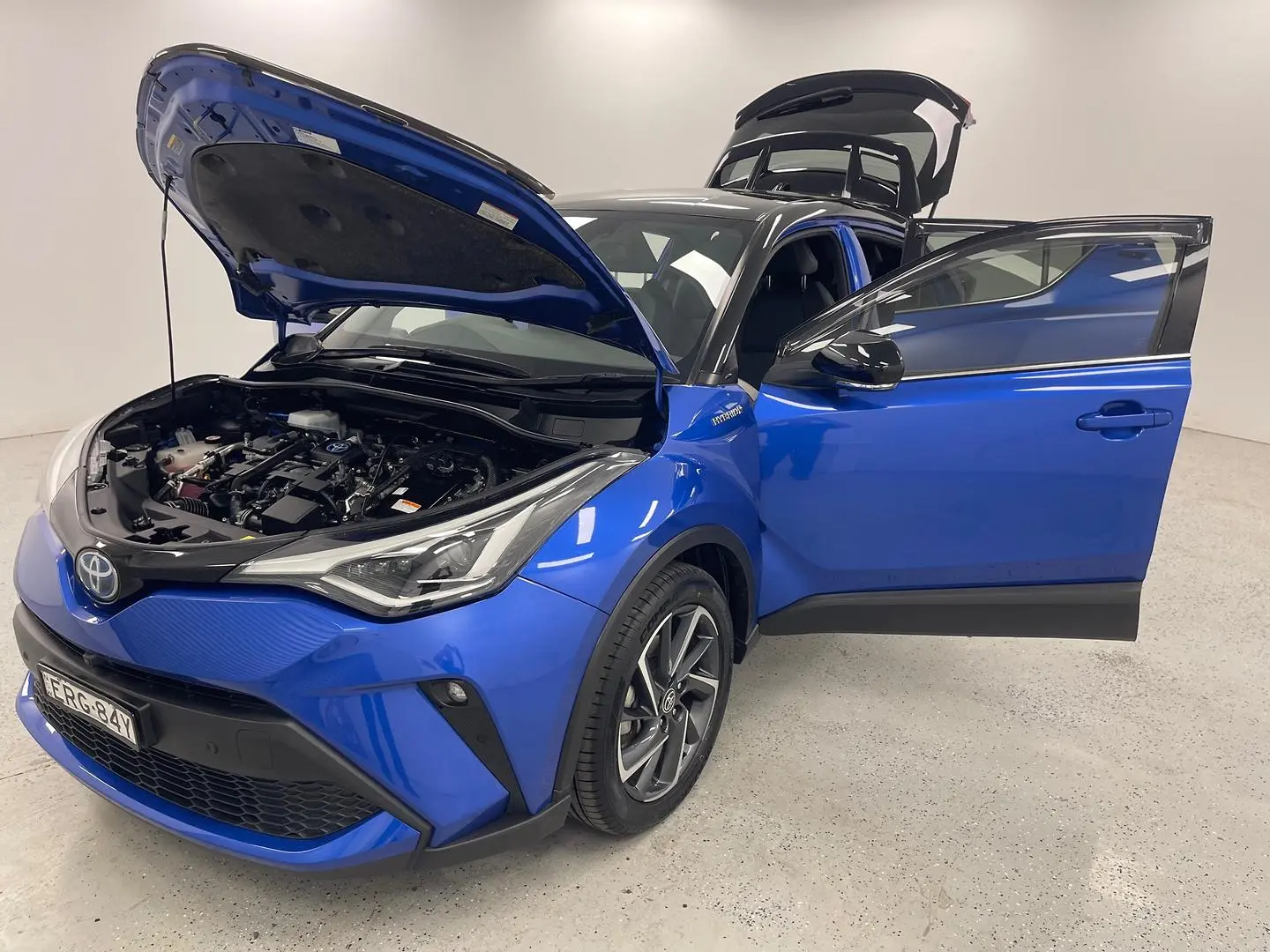 2021 Toyota C-HR Gallery Image 13