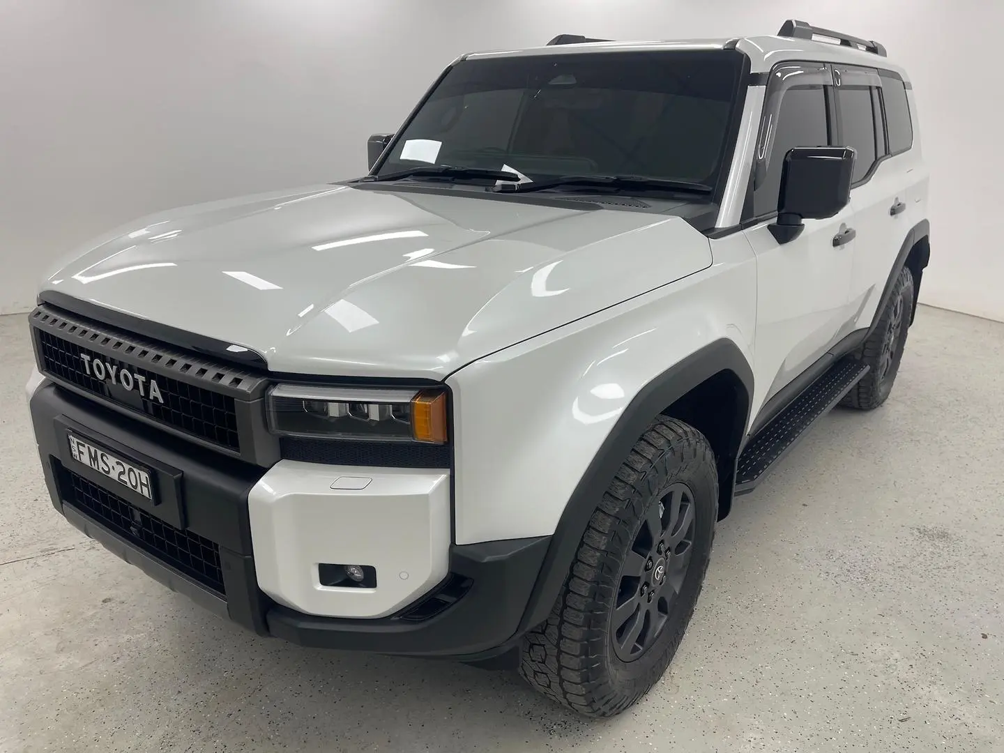 2024 Toyota Landcruiser Prado Gallery Image 7