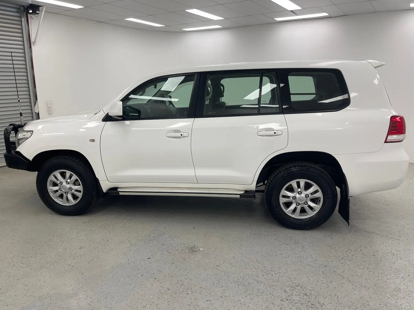 2010 Toyota Landcruiser Gallery Image 6