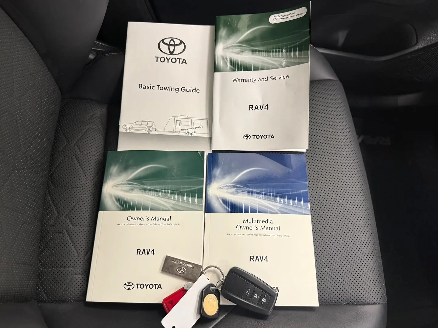 2023 Toyota RAV4 Gallery Image 33