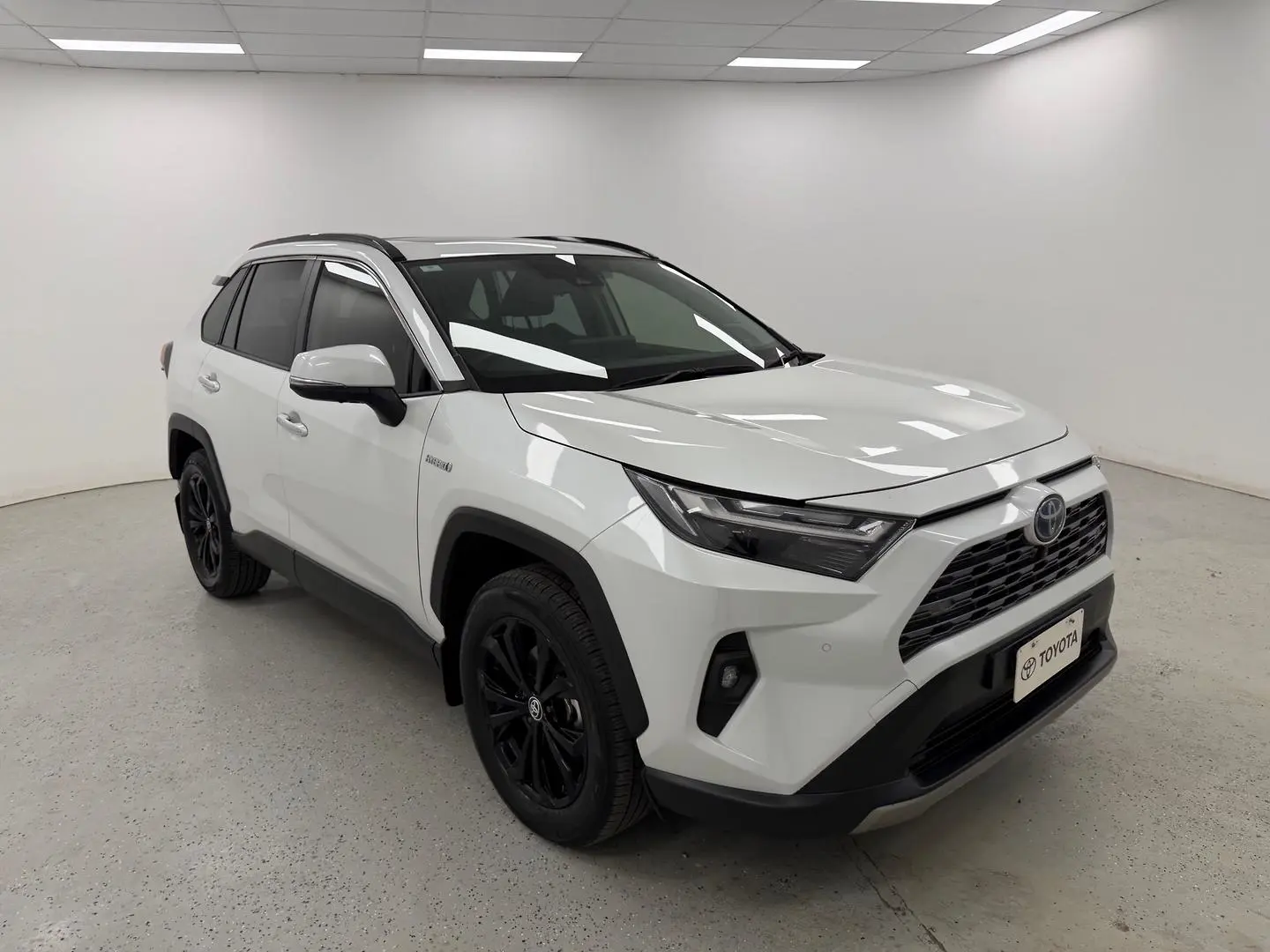 2023 Toyota RAV4 Gallery Image 2