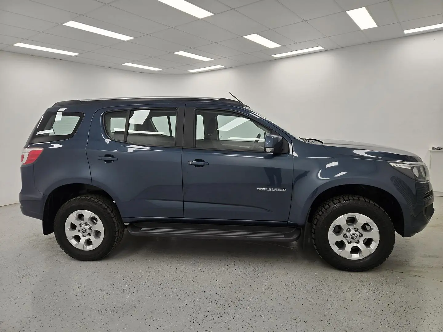 2016 Holden Trailblazer Gallery Image 2