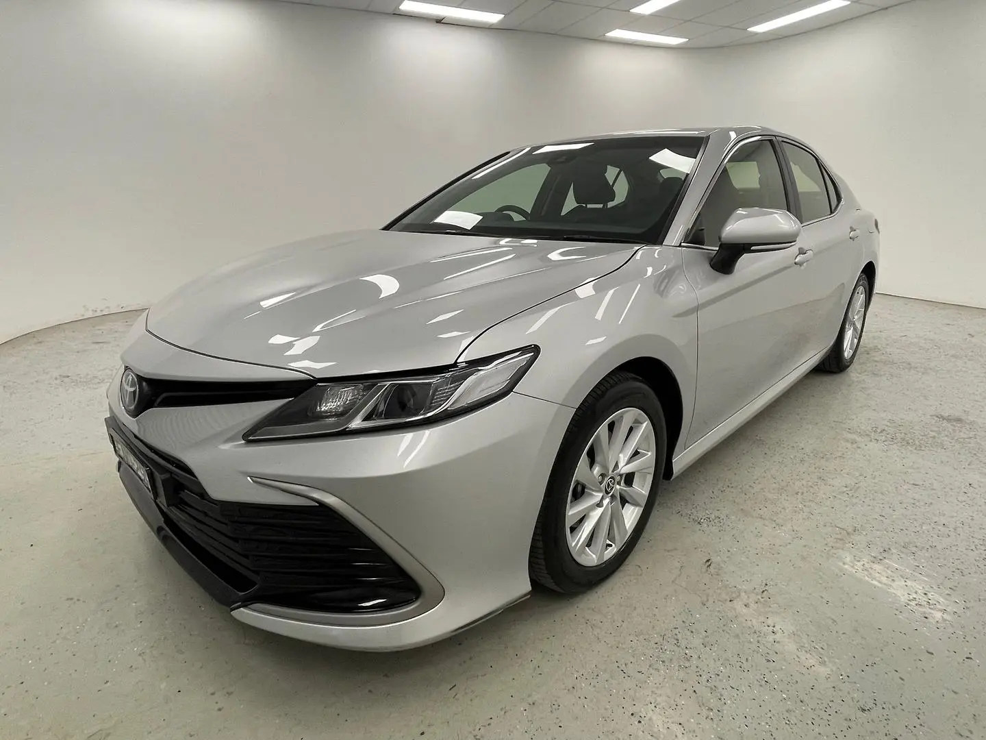 2023 Toyota Camry Gallery Image 8