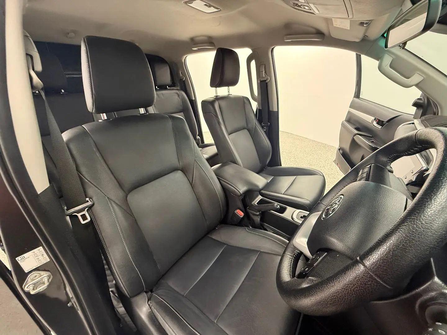 2022 Toyota Hilux Gallery Image 20