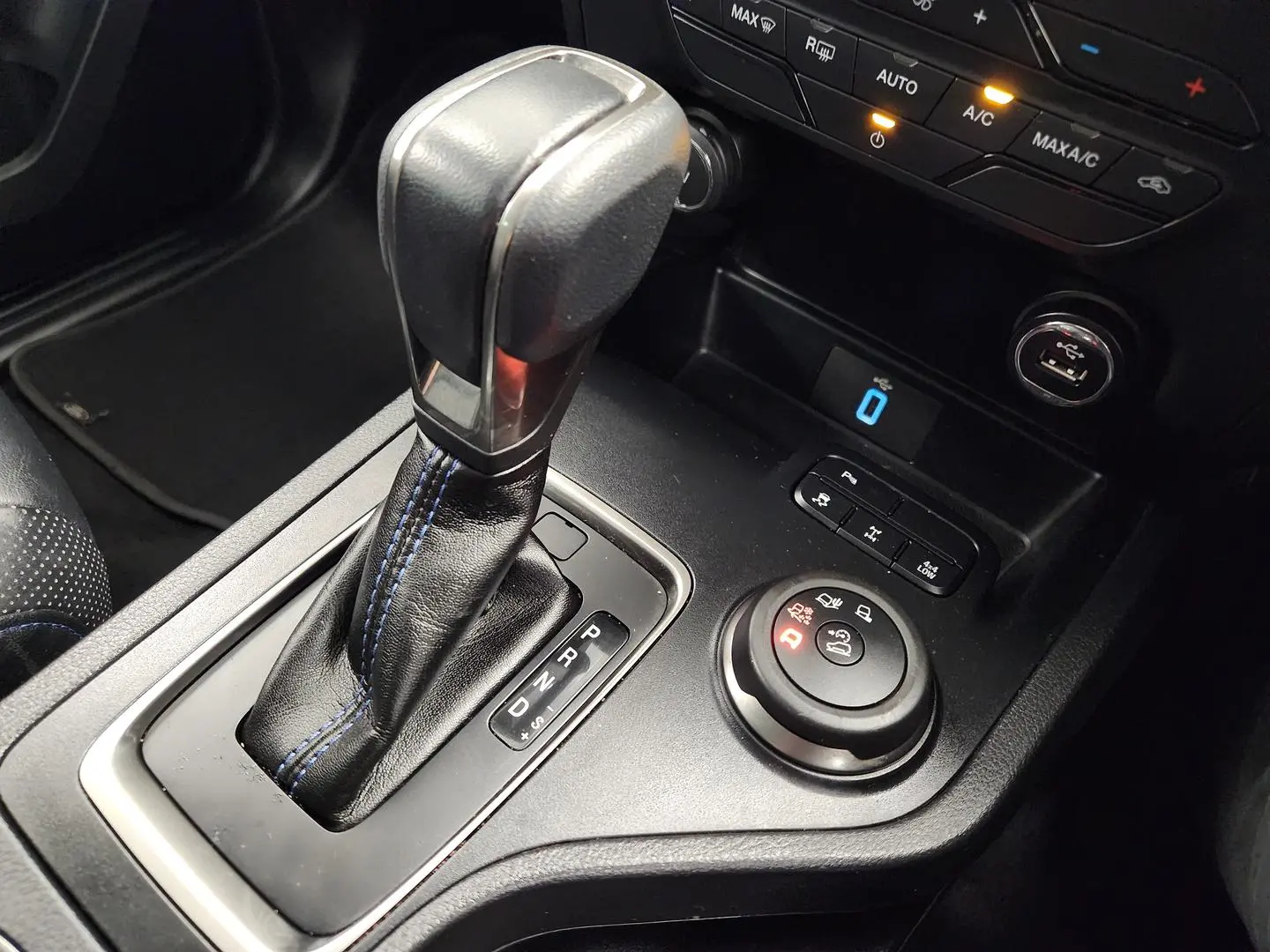 2021 Ford Everest Gallery Image 32