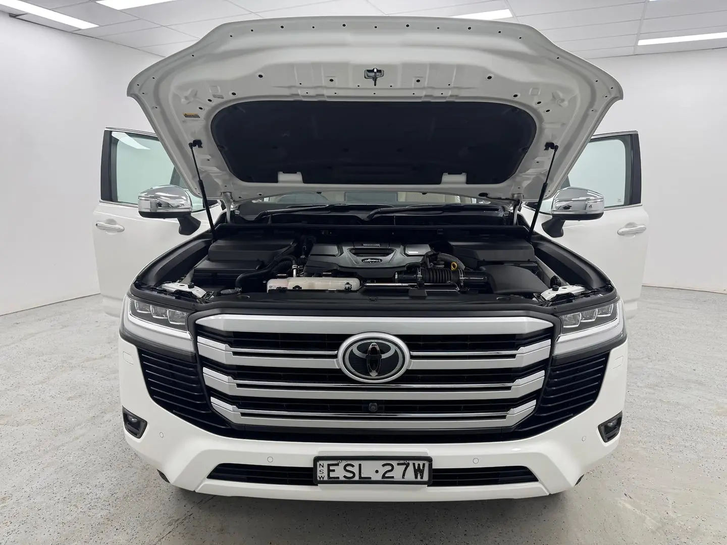 2022 Toyota Landcruiser Gallery Image 13