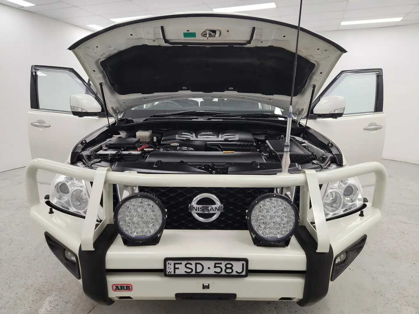 2016 Nissan Patrol Gallery Image 15