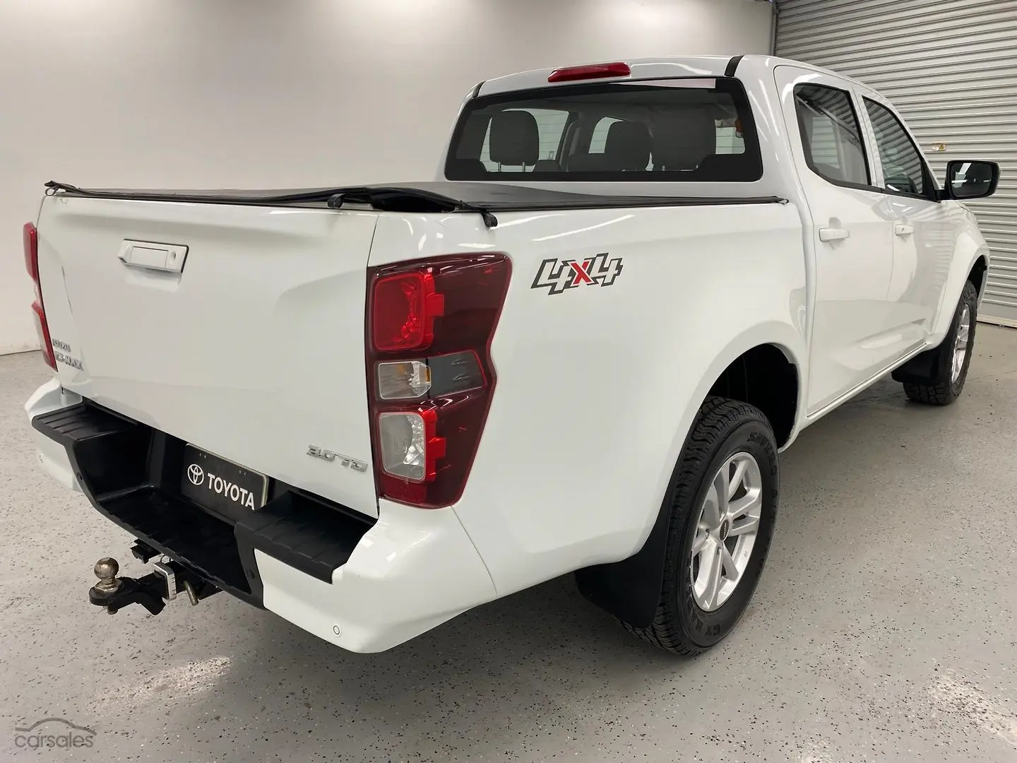 2021 Isuzu D-MAX Image 3