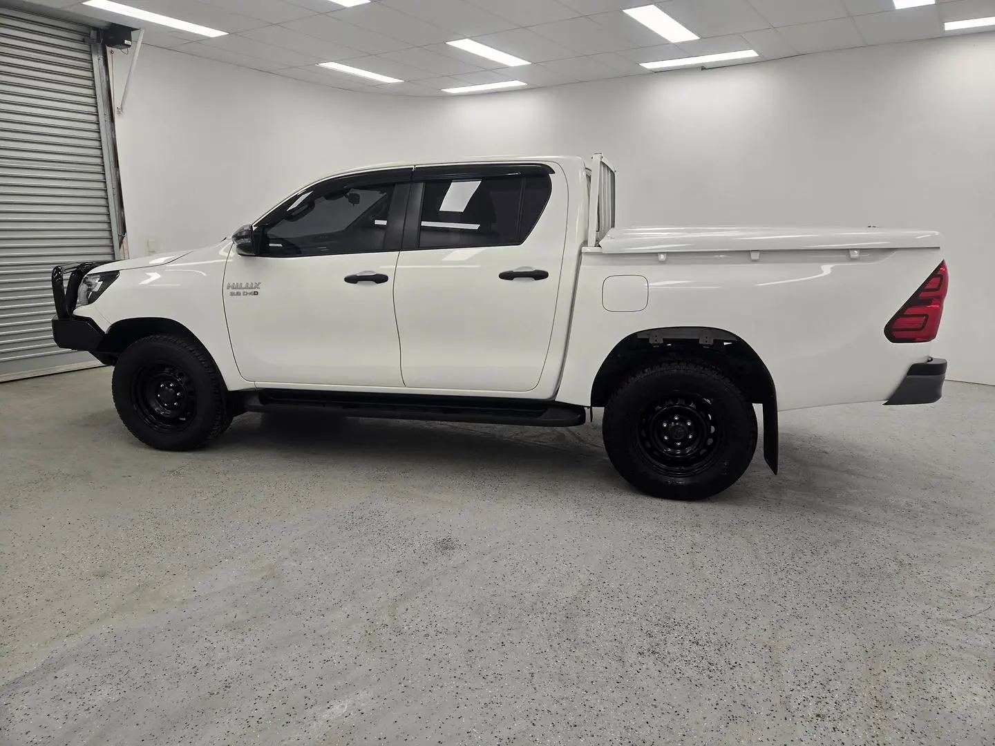2019 Toyota Hilux Gallery Image 5