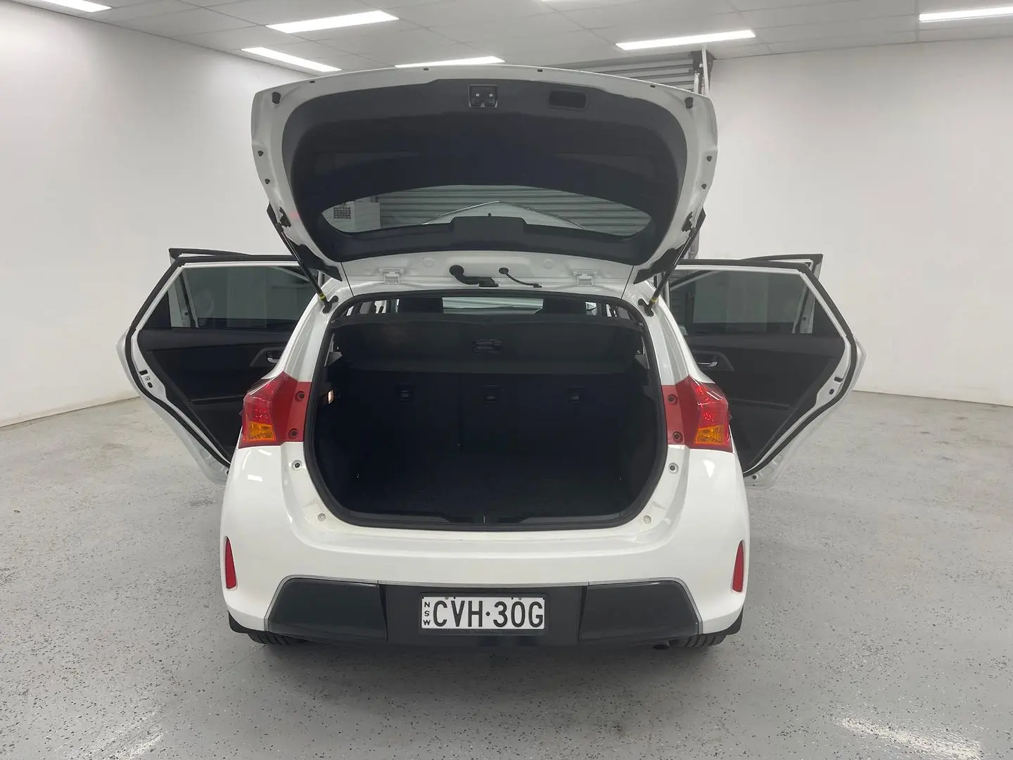 2014 Toyota Corolla Gallery Image 11