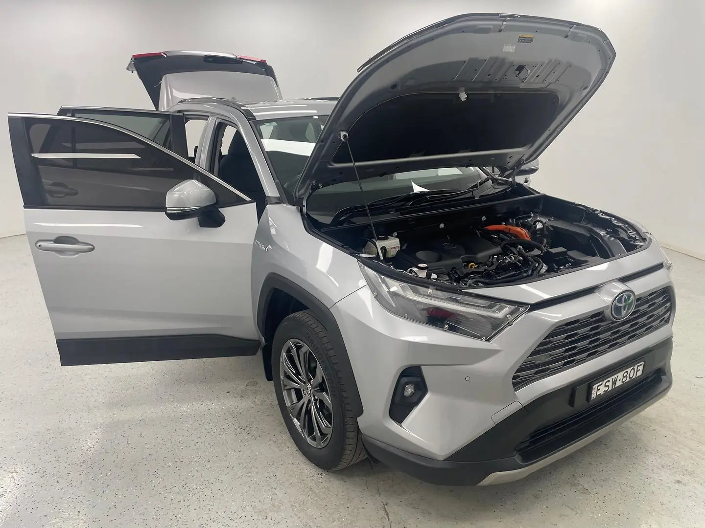 2022 Toyota RAV4 Gallery Image 8