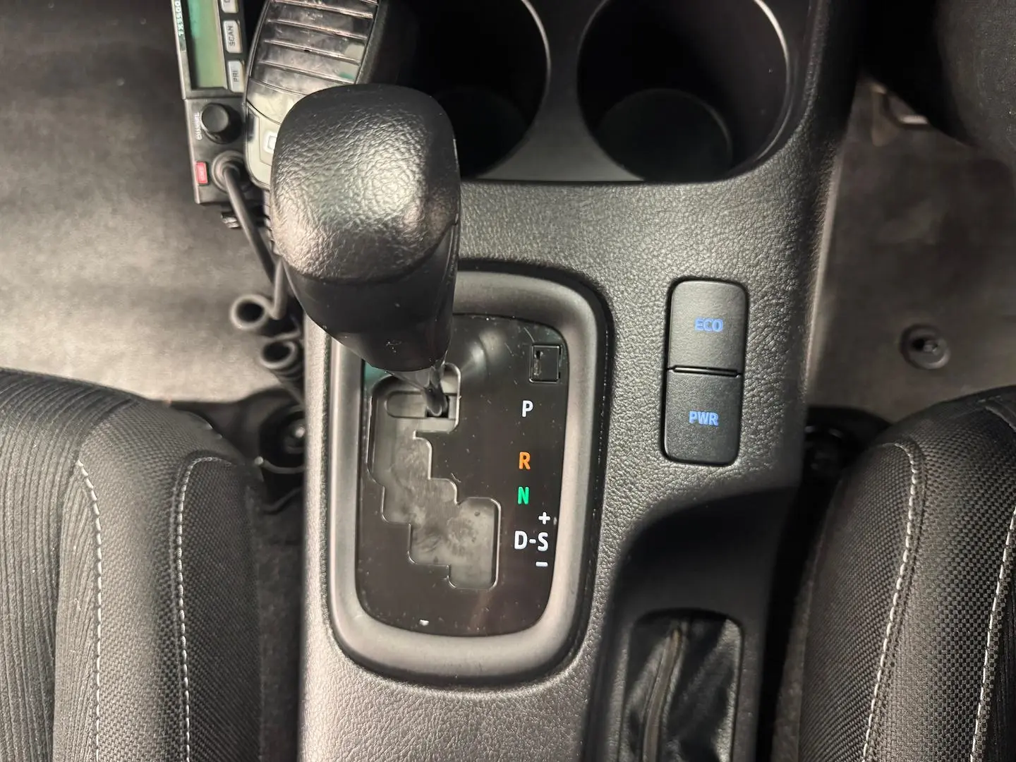 2022 Toyota Hilux Gallery Image 24