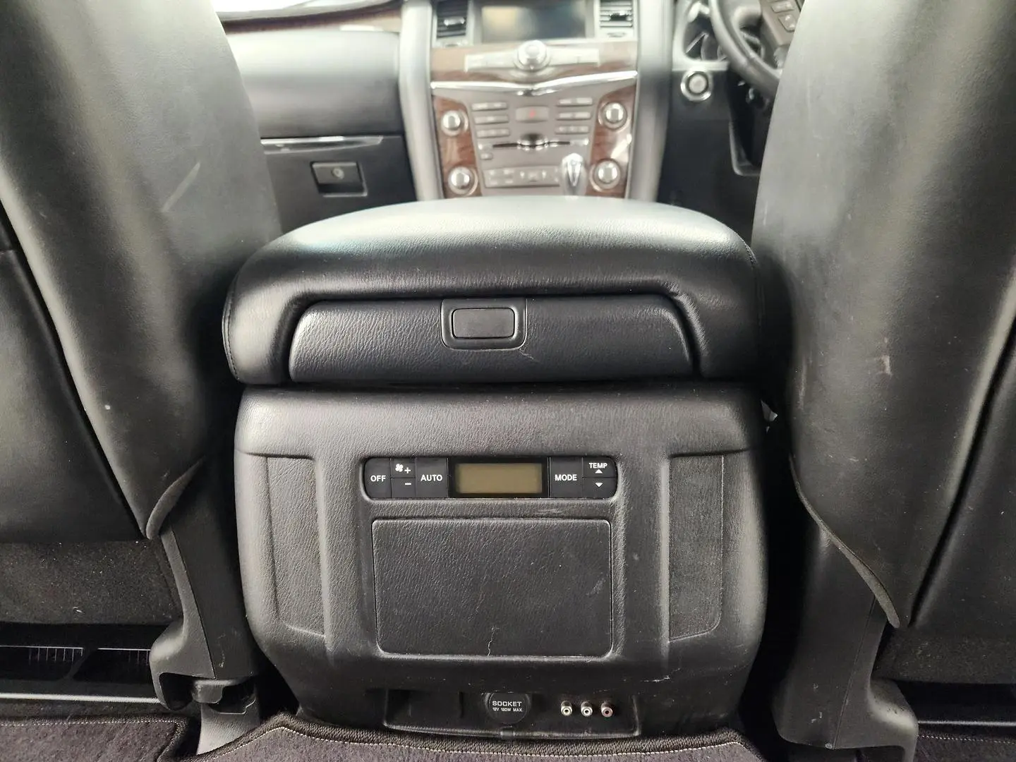 2016 Nissan Patrol Gallery Image 28