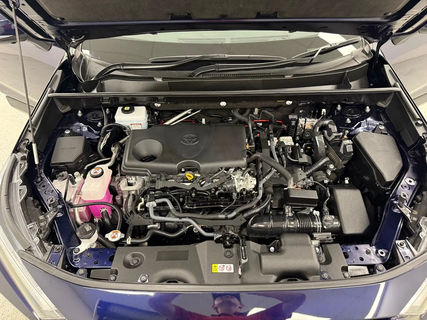 2023 Toyota RAV4 Gallery Image 24