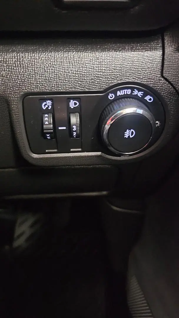 2017 Holden Colorado Gallery Image 38