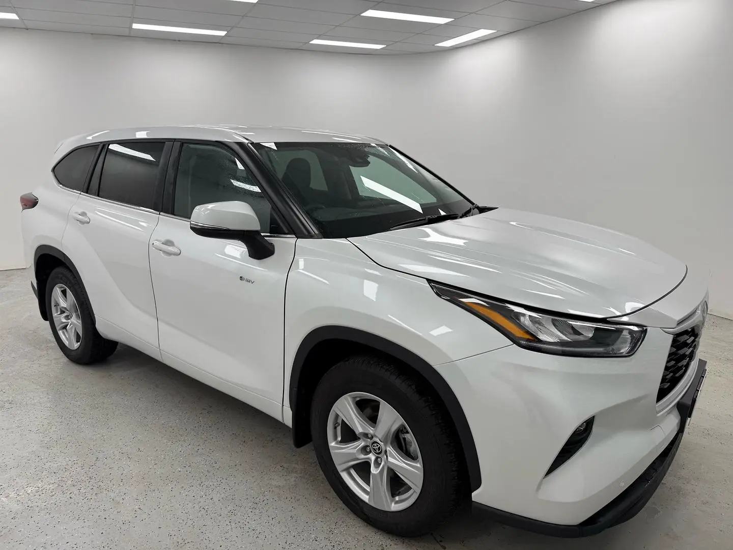 2025 Toyota Kluger Gallery Image 1